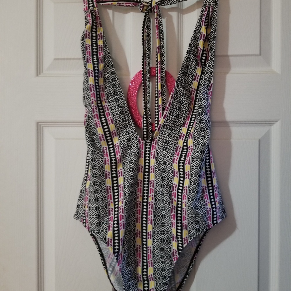Bathing suit